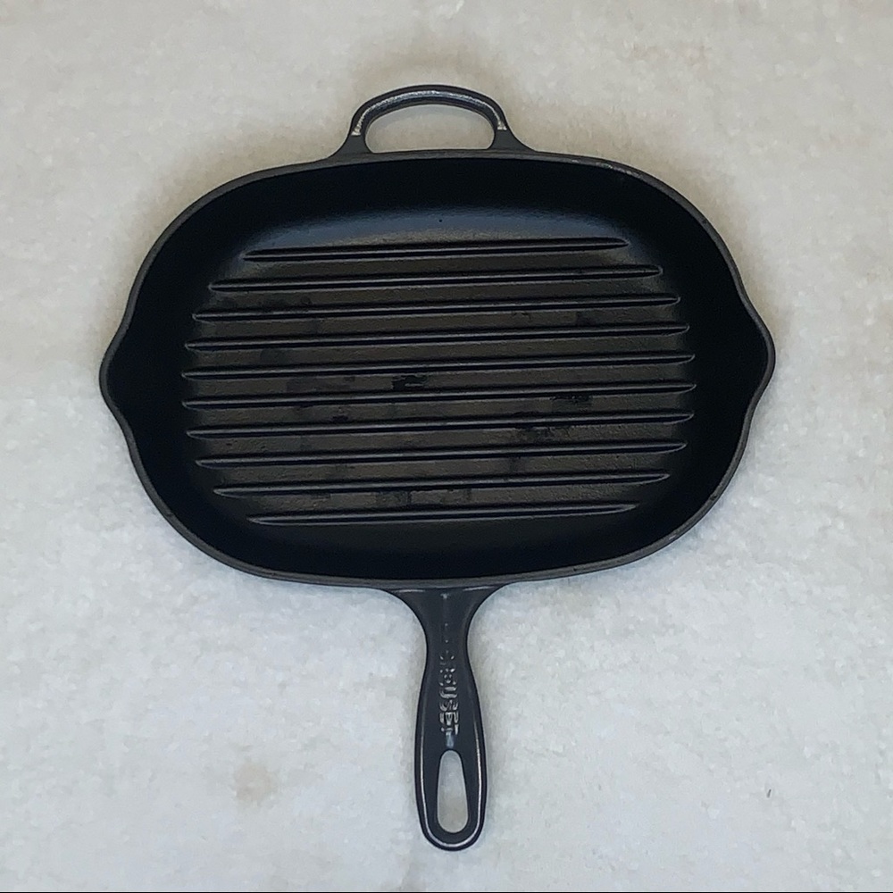 Le Creuset Oval Gray Enameled Cast Iron 12.5"